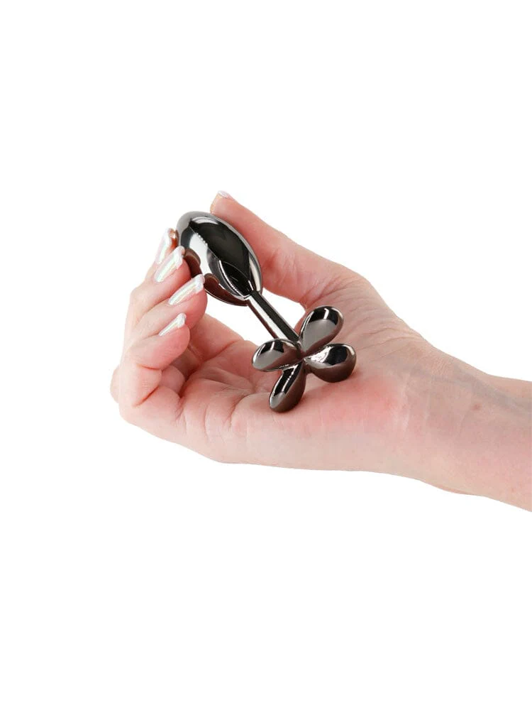 Rear Assets Gunmetal 4 Leaf Clover Aluminum Butt Plug - Image 3