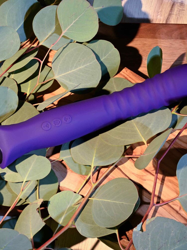 Trixxxie Rechargeable Silicone Flexible Textured Vibrator - Image 3