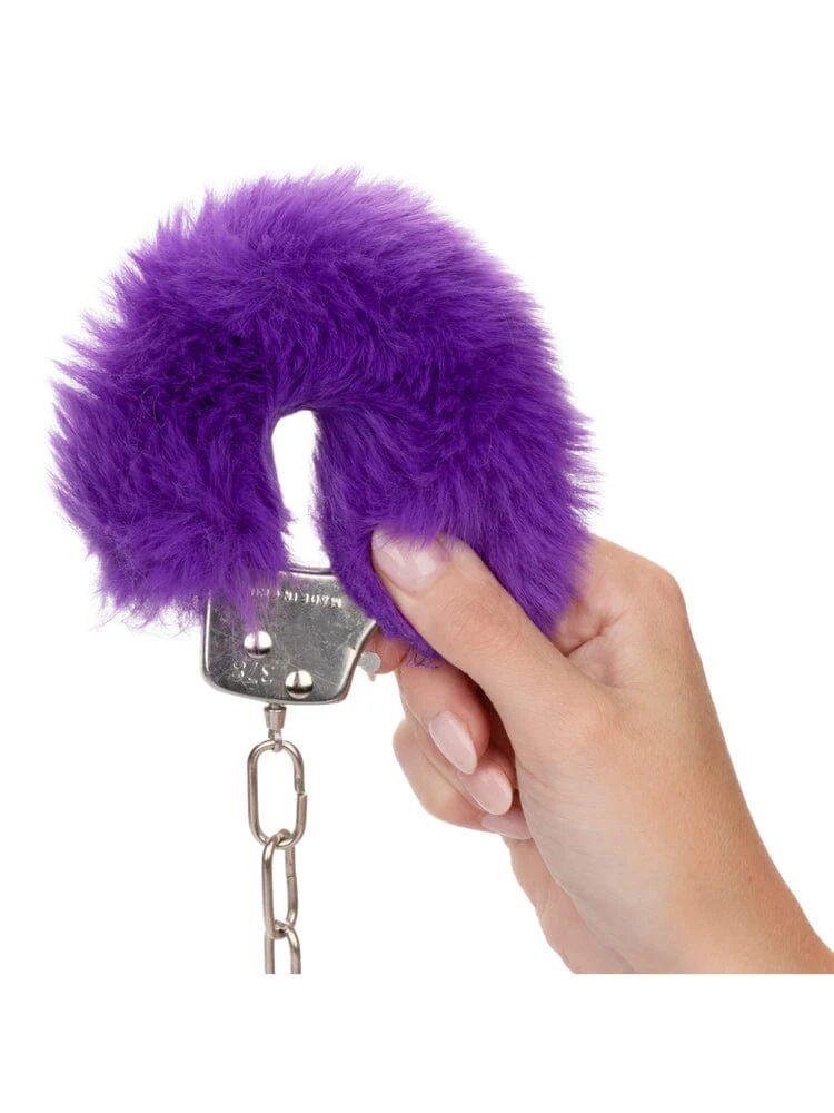 Ultra Fluffy Furry Handcuffs - Image 11
